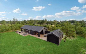 4 Bedroom Stunning Home In Strandby, Strandby